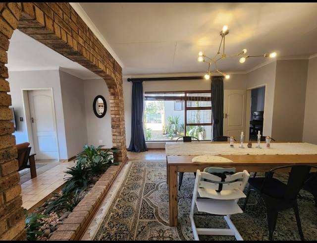 5 BEDROOM HOUSE FOR SALE IN VANDERBIJLPARK SE 3